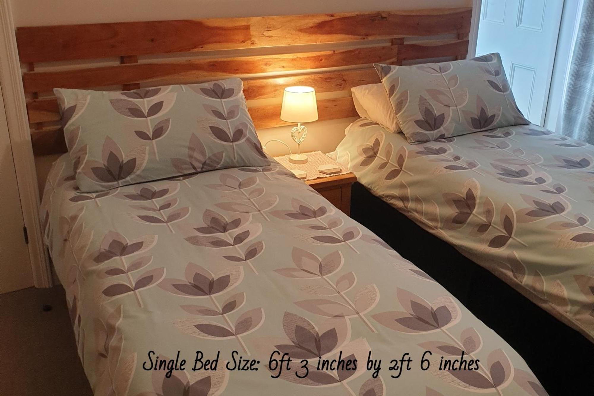 Lyndene Bed & Breakfast Penistone Bagian luar foto