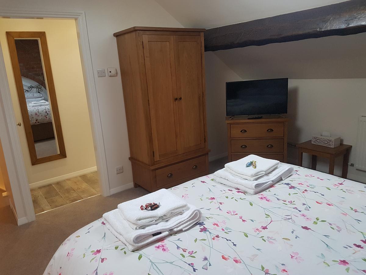 Lyndene Bed & Breakfast Penistone Bagian luar foto