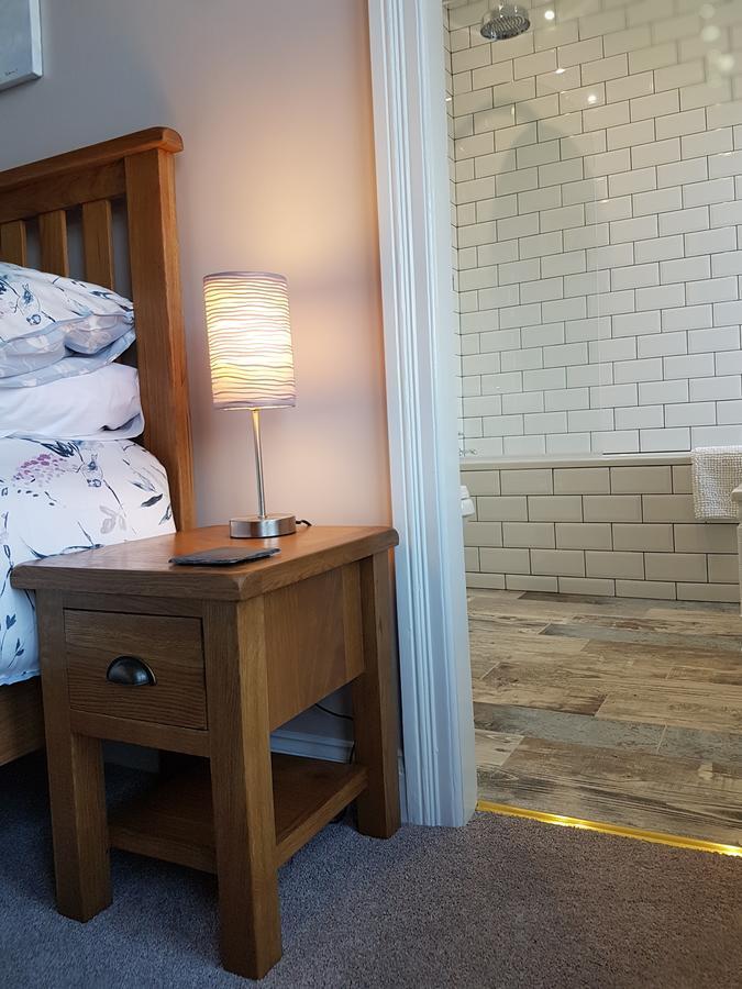 Lyndene Bed & Breakfast Penistone Bagian luar foto