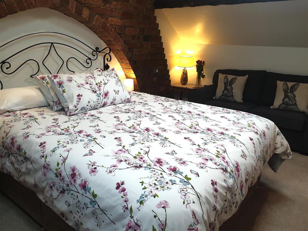 Lyndene Bed & Breakfast Penistone Bagian luar foto